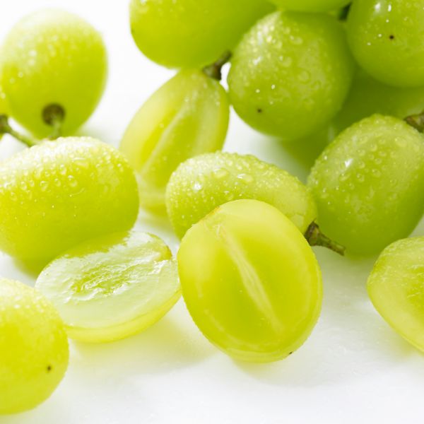 Juicy white Shine Muscat grapes in a 0.5 kg pack, fresh and plump fruit from Sharbatly.